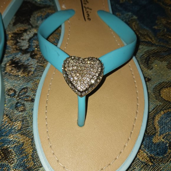 White Line Hearted Flipflops Sz 10 - Picture 6 of 8